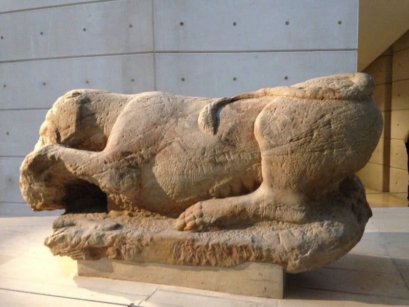 Roman statue of a lion in Edinburgh